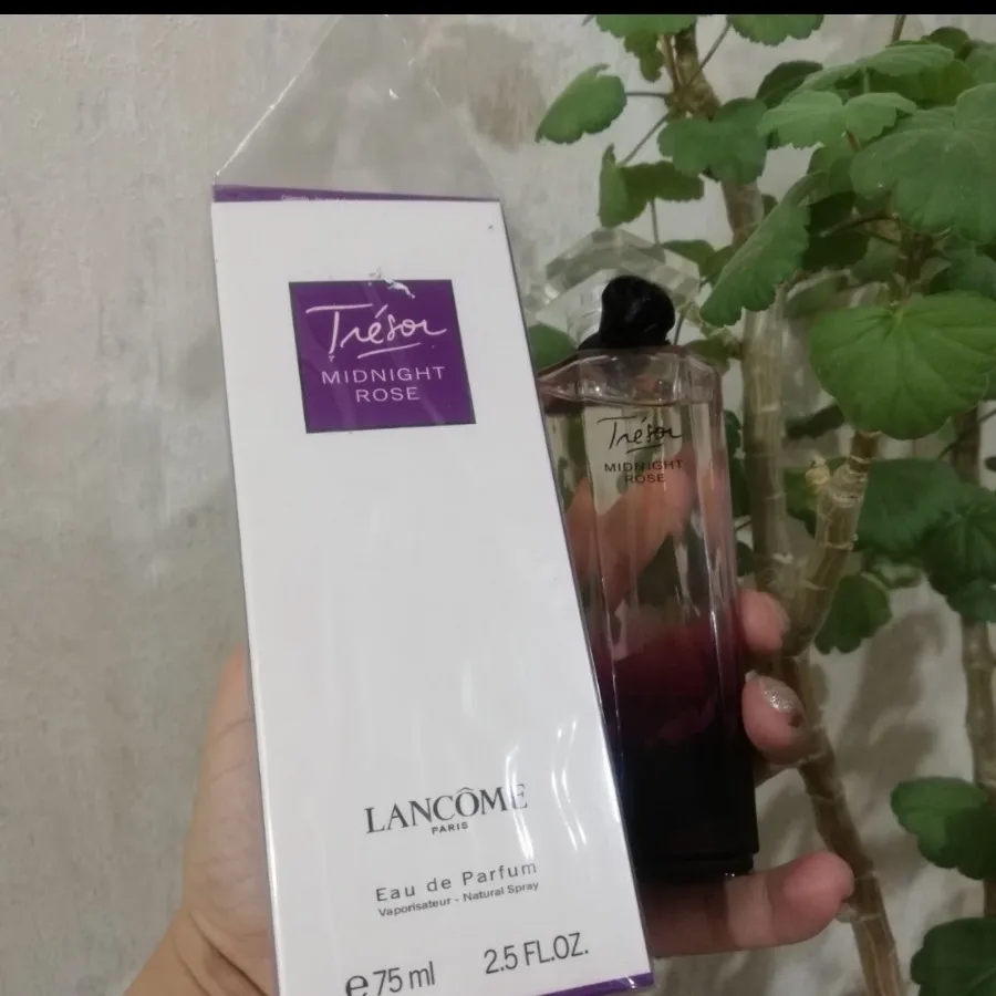 ادکلن میدنایت رز