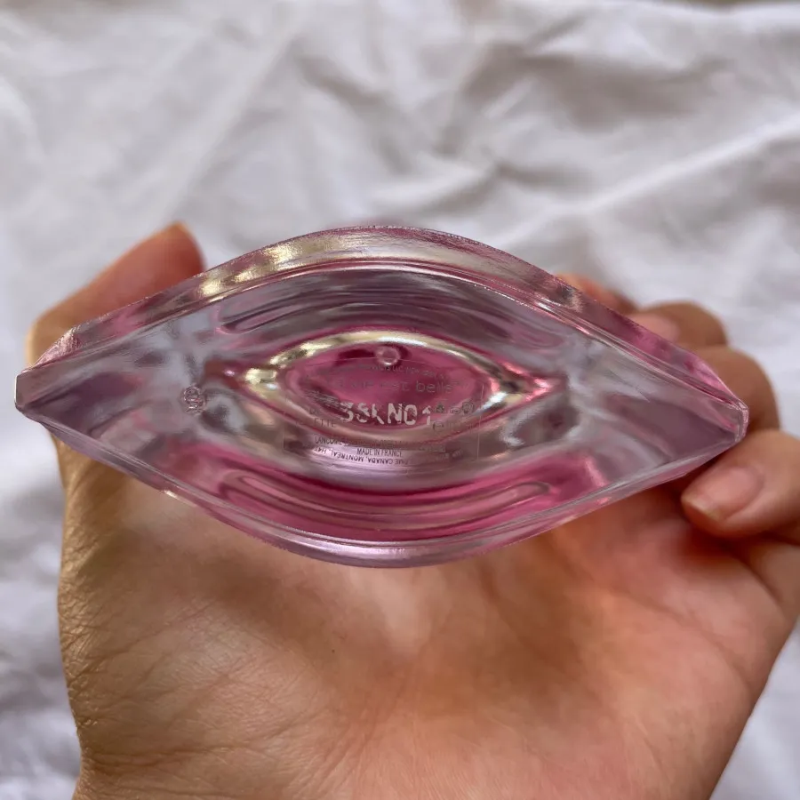 عطر لنکوم لاویه بل