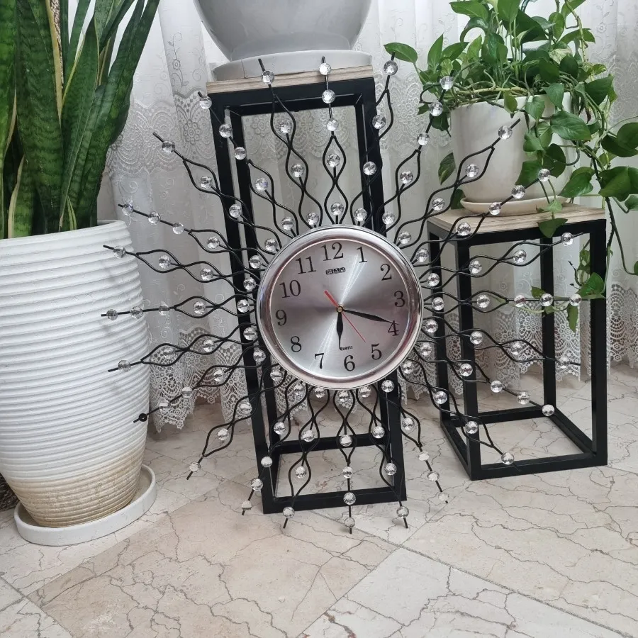 ساعت دیواری خورشیدی