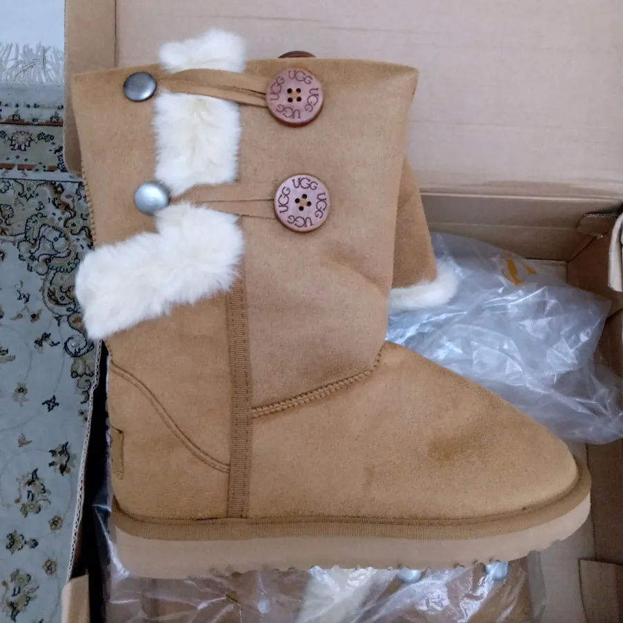 آگ UGG Australia