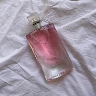 عطر لنکوم لاویه بل