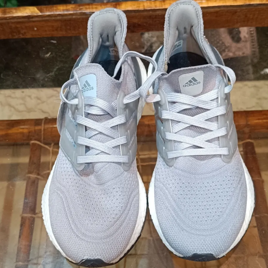 کتونی آدیداس ultra boost