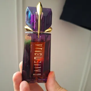 عطر Alien