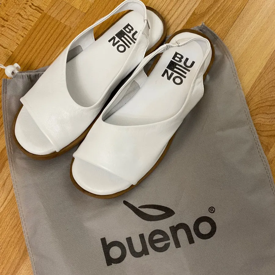 صندل برند معروف bueno