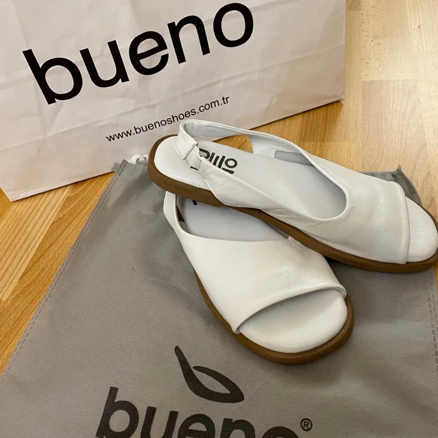 صندل برند معروف bueno