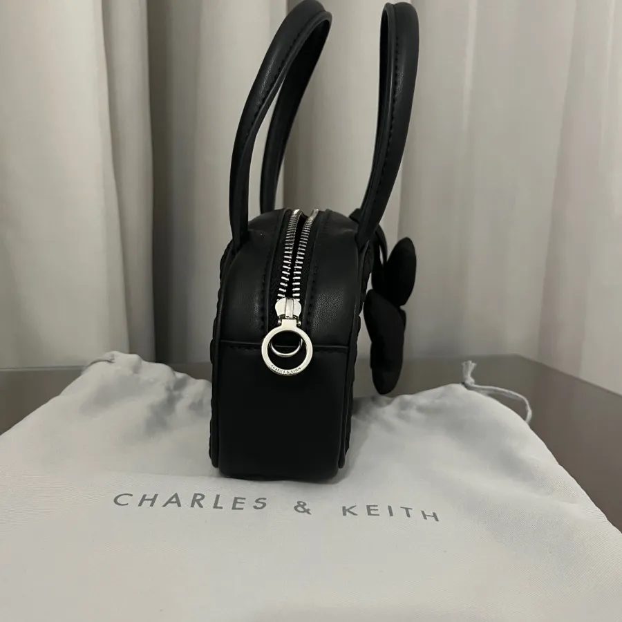 کیف مشکی charles & keith