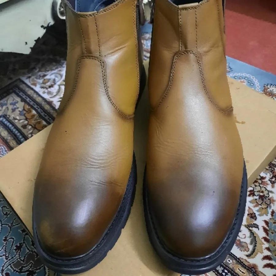 نیم بوت تمام چرم