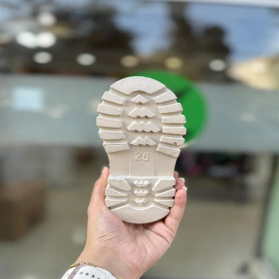 بوت بچگانه