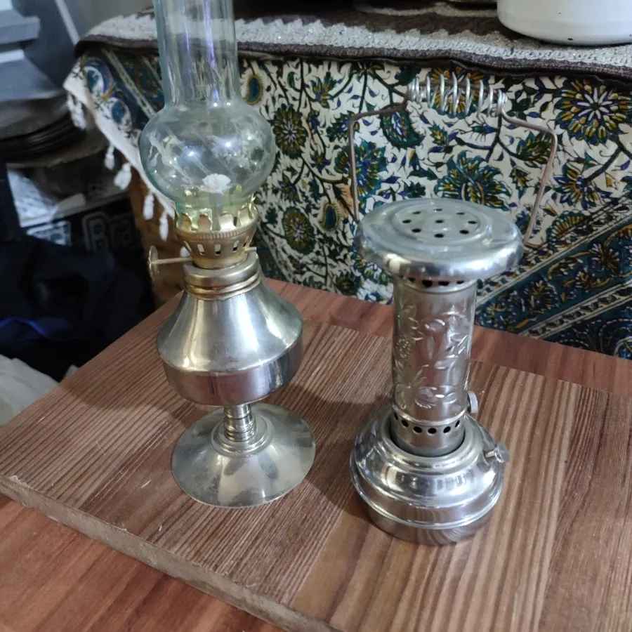 چراغ بسیار قدیمی برنجی