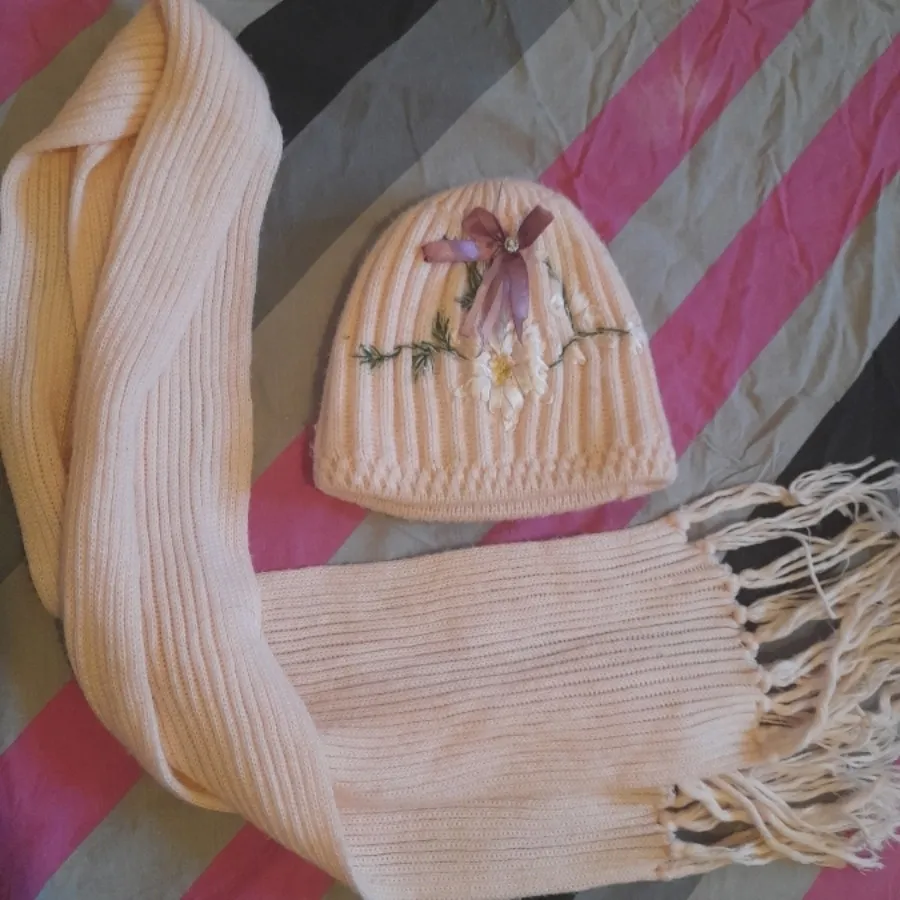 شال و کلاه دخترانه