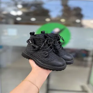 بوت بچگانه
