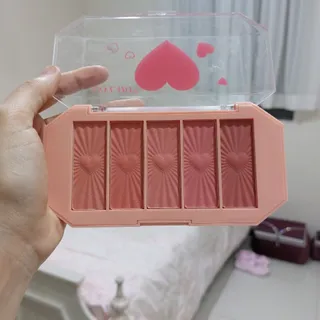 رژگونه و سایه