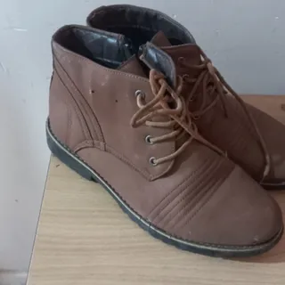 نیم بوت