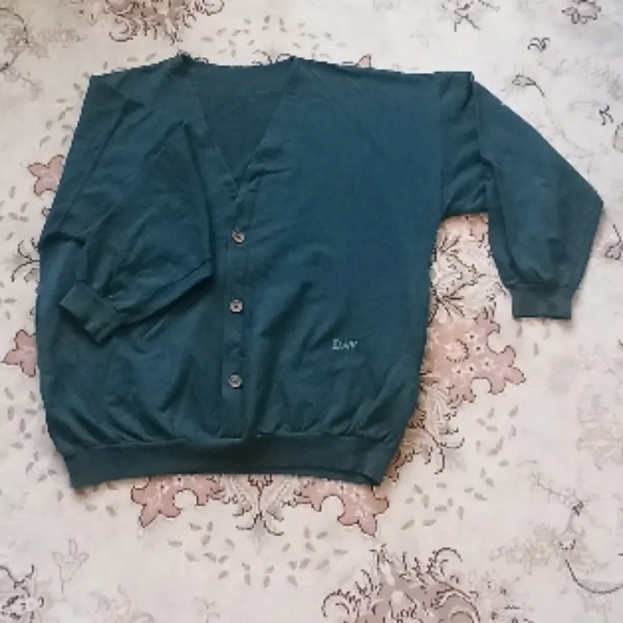 ژاکت دکمه دار و جیب دار