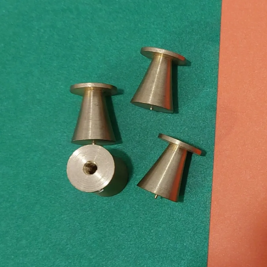 پایه فلزی مخروطی