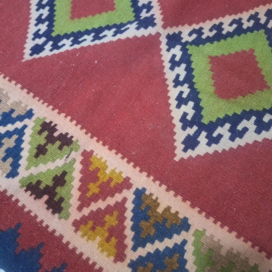 گلیم دست باف