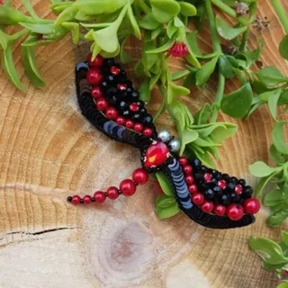 گلسینه.گل سینه.سنجاق سینه