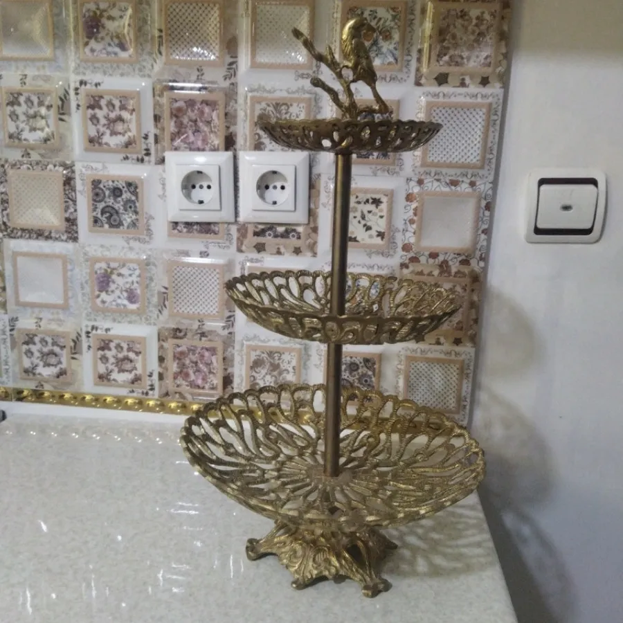شیرینی خوری