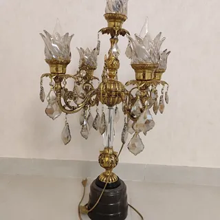 لوستر کنار سالنی