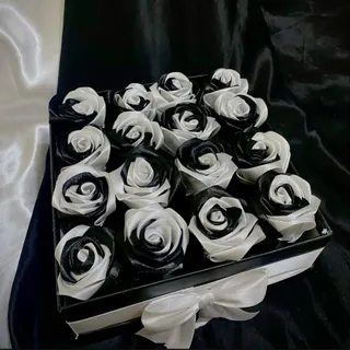 باکس رز سفید مشکی