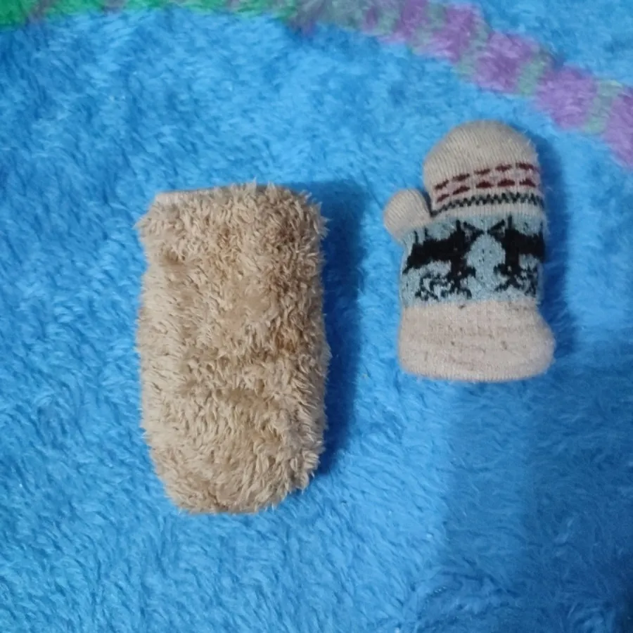 ست دستکش و کلاه زمستانه
