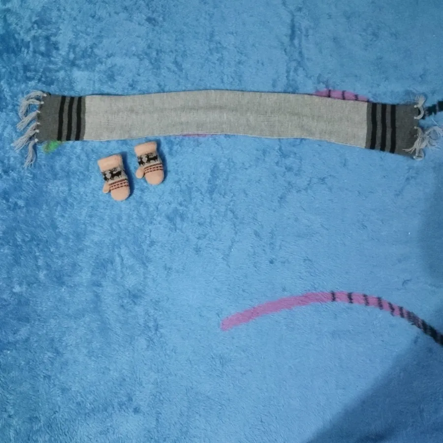 ست دستکش و کلاه زمستانه