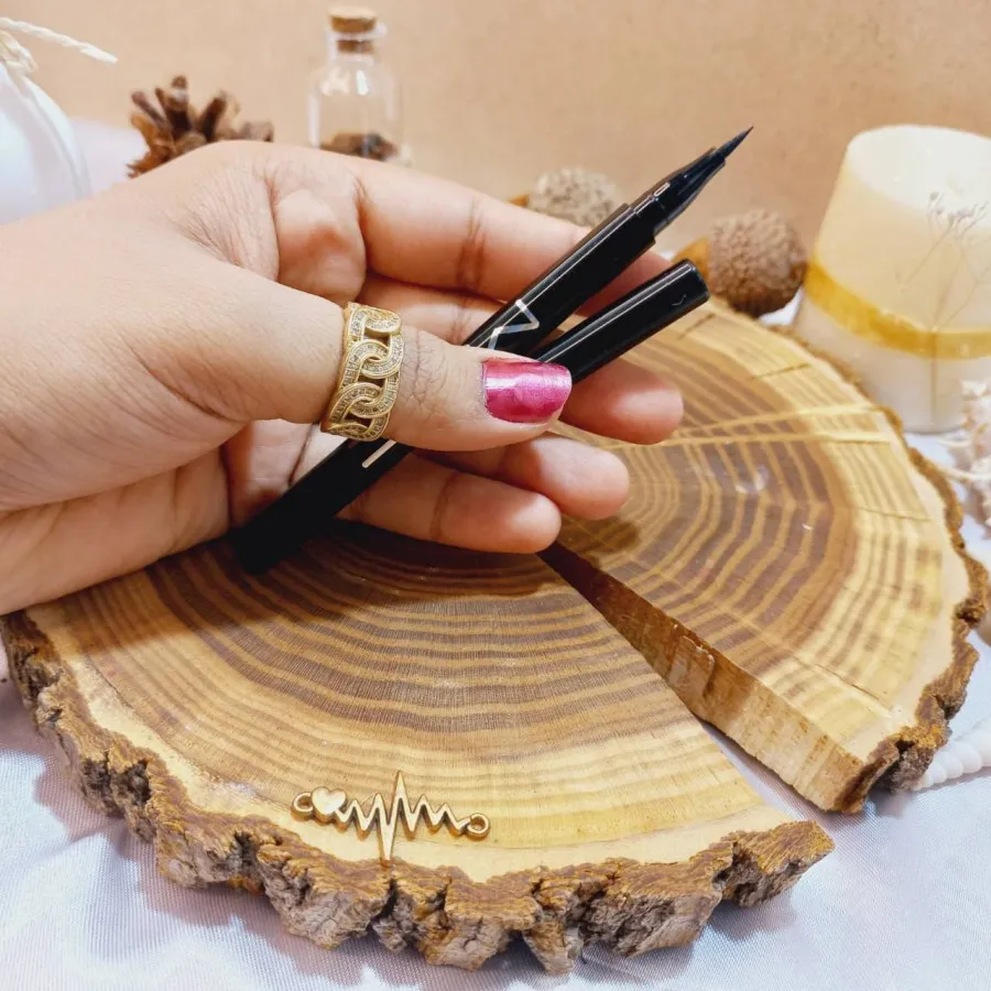 خط چشم ماژیکی ضد آب مک