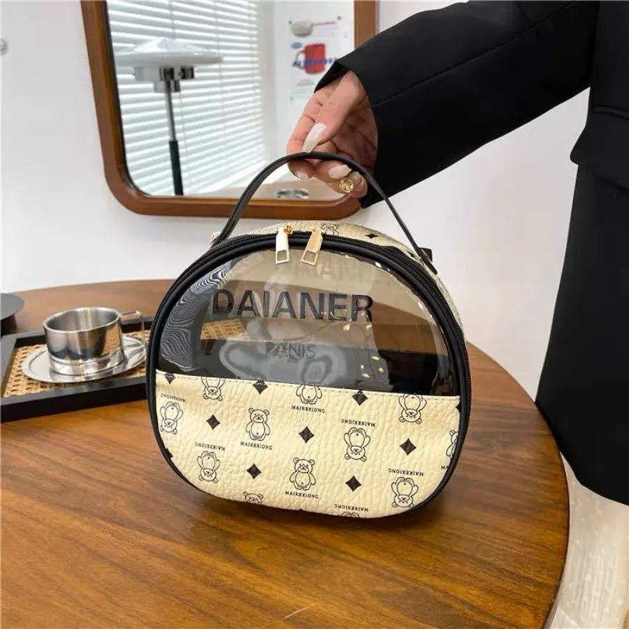 کیف آرایشی چرمی