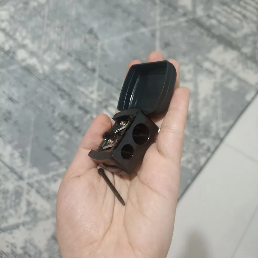 تراش آرایشی دوقلو