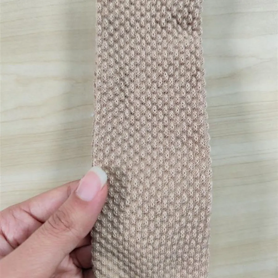 جوراب شلواری برجسته