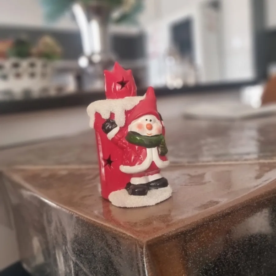 مجسمه طرح ادم برفب