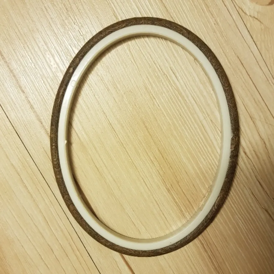 قاب گلدوزی