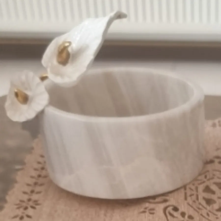 شکلات خودی سنگی