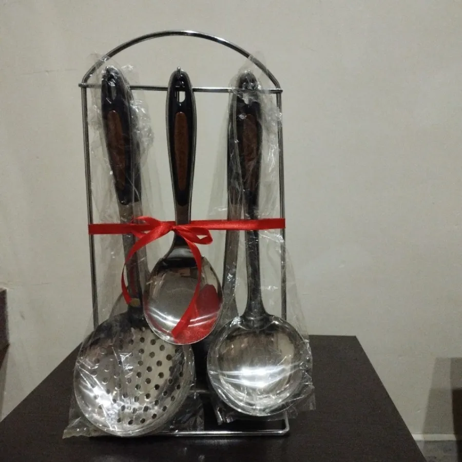 ست کفگیر و ملاقه