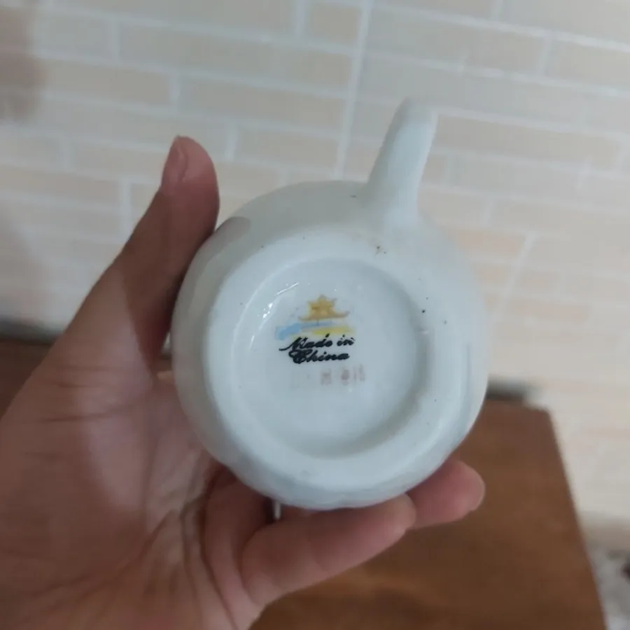 سس خوری گلسرخی