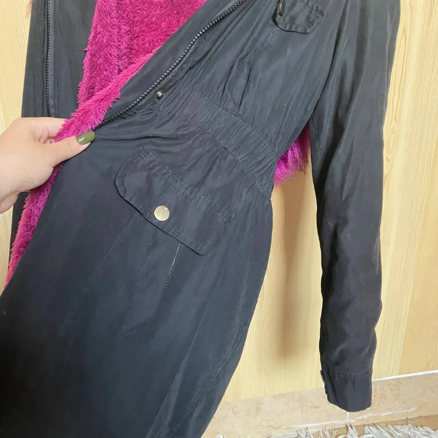 کاپشن کلاه دار