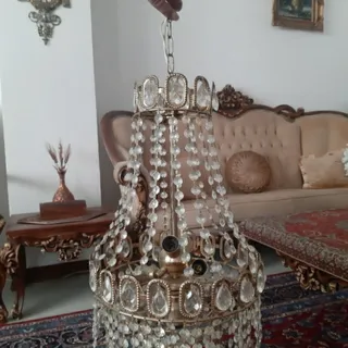 لوستر.