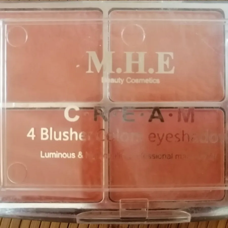 رژگونه جامد پالتی