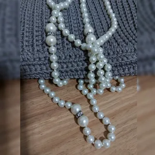 گردنبند رشته‌ای