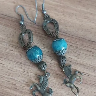 گوشواره نعل اسبی