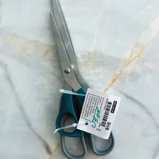 قیچی ایکیا