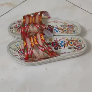 دمپایی گلدار