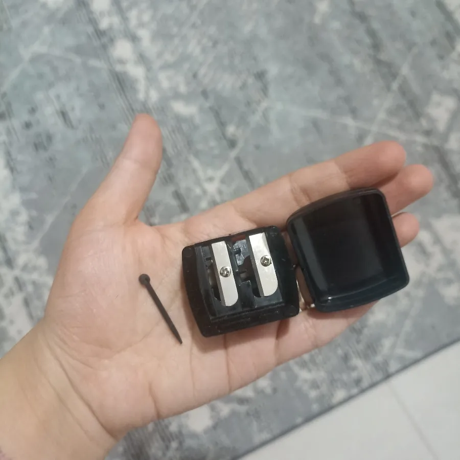 تراش آرایشی دوقلو