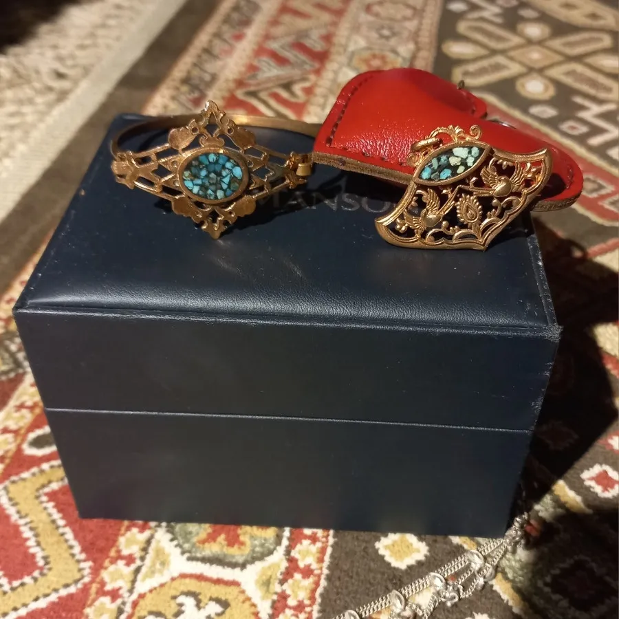 ست دستبند و گردنبند مسی