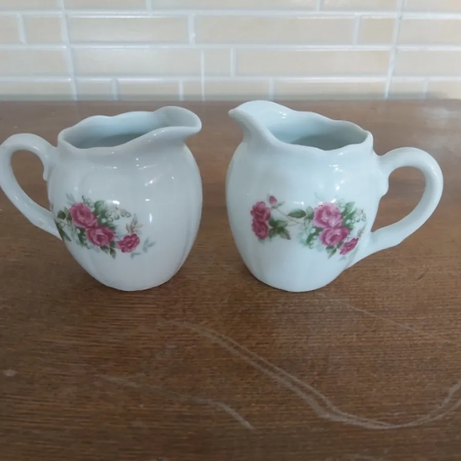 سس خوری گلسرخی