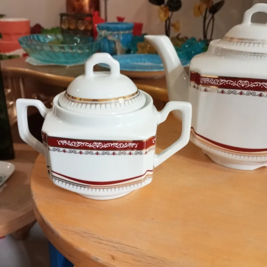 ست قوری و قندان