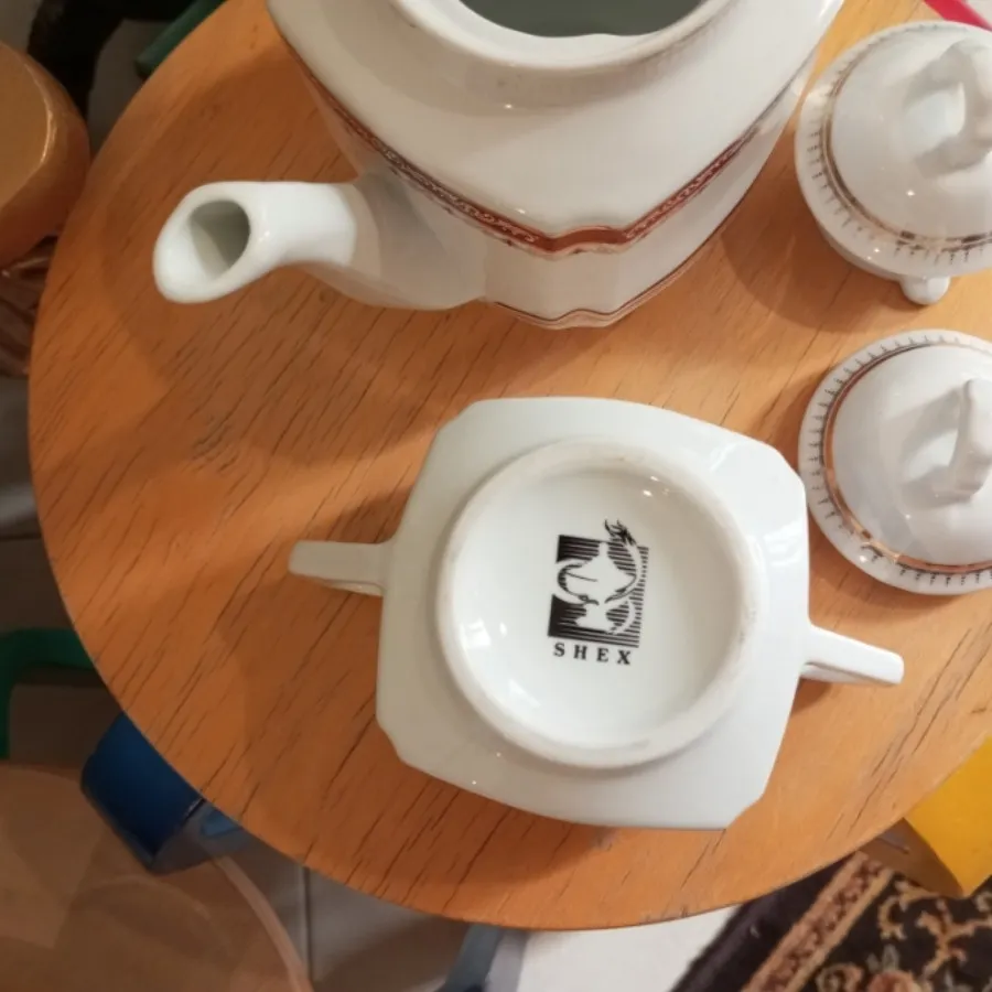 ست قوری و قندان