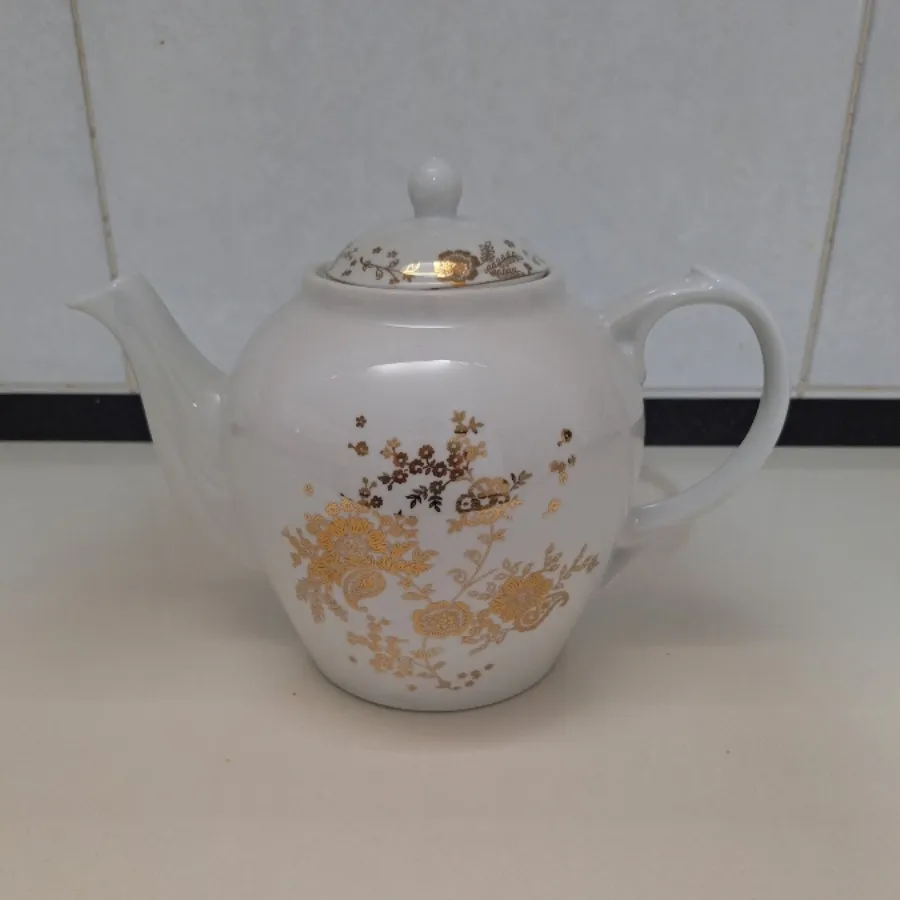 قوری چینی هییتی