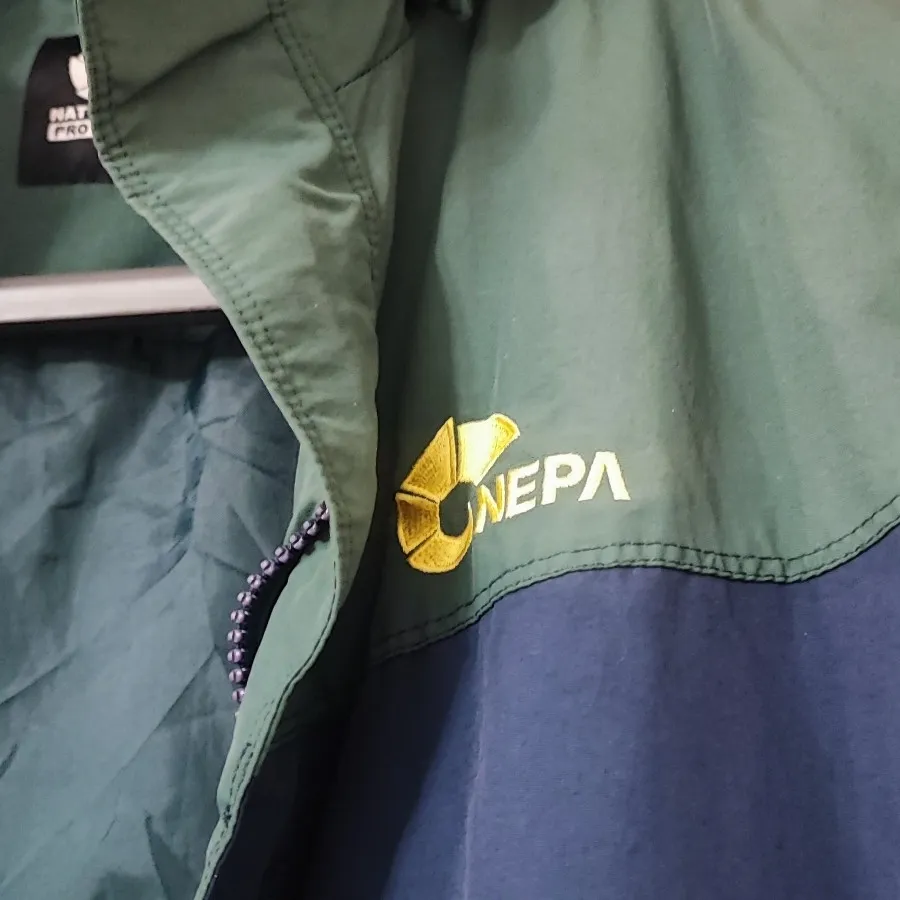 کاپشن بادگیر برند nepa