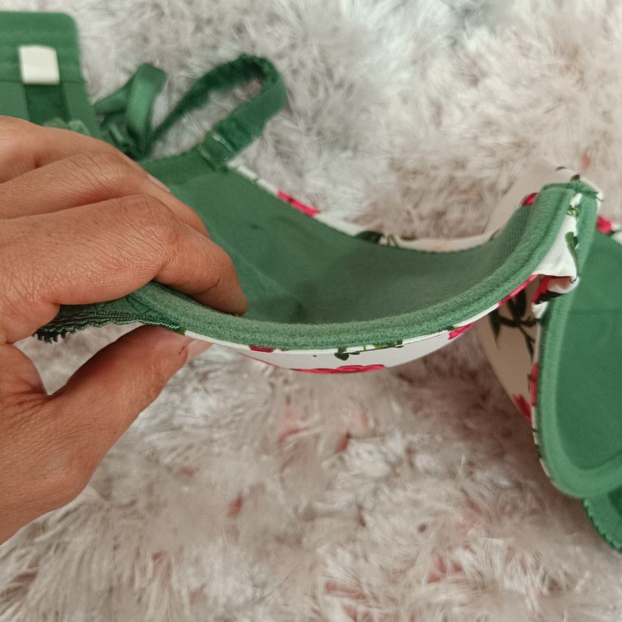 سوتین اسفنجی